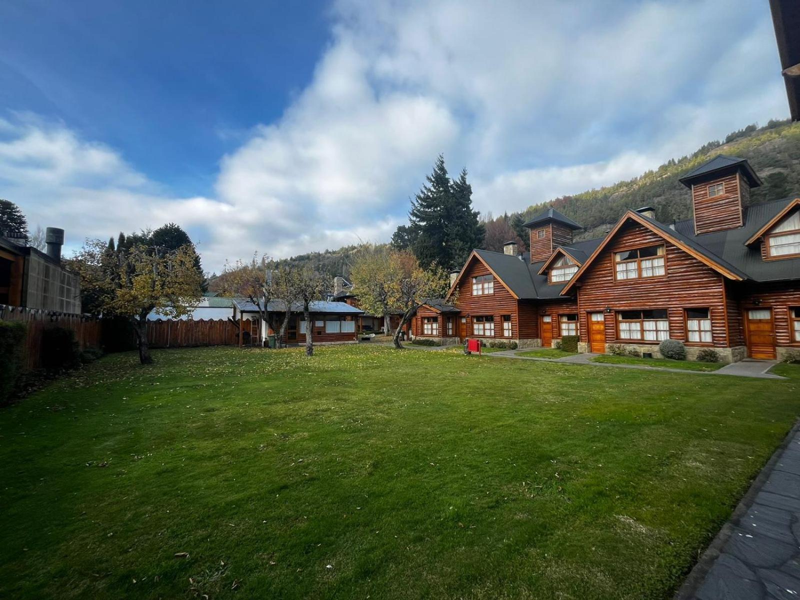 Apart Torres Del Sur San Martin de los Andes Exterior photo